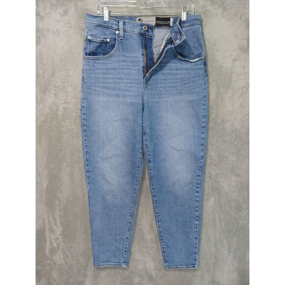 Levis Silver Tab Jeans Womens 31 Blue Denim Mom High Rise Stretch Medium Wash - Picture 1 of 11